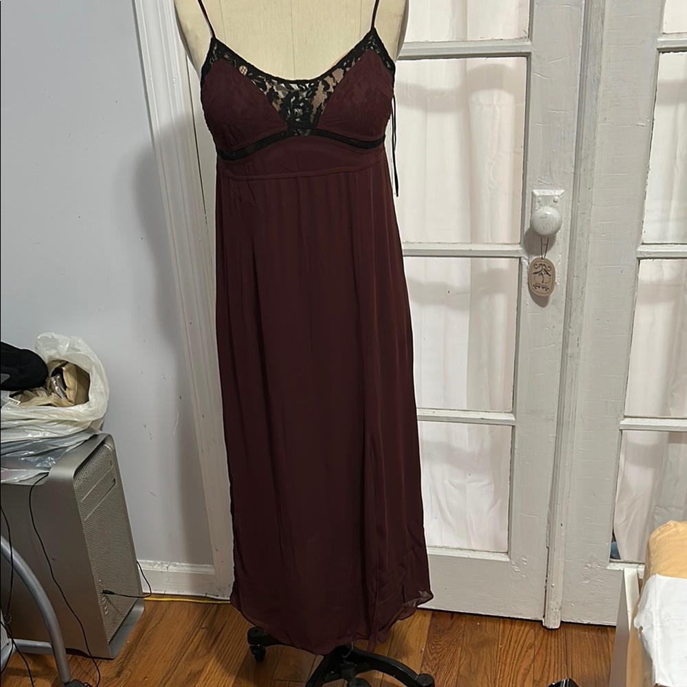 Elegant Burgundy Lace Nightgown
